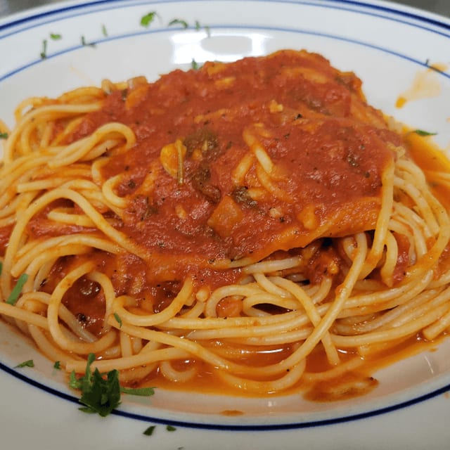Kids Spaghetti Marinara.